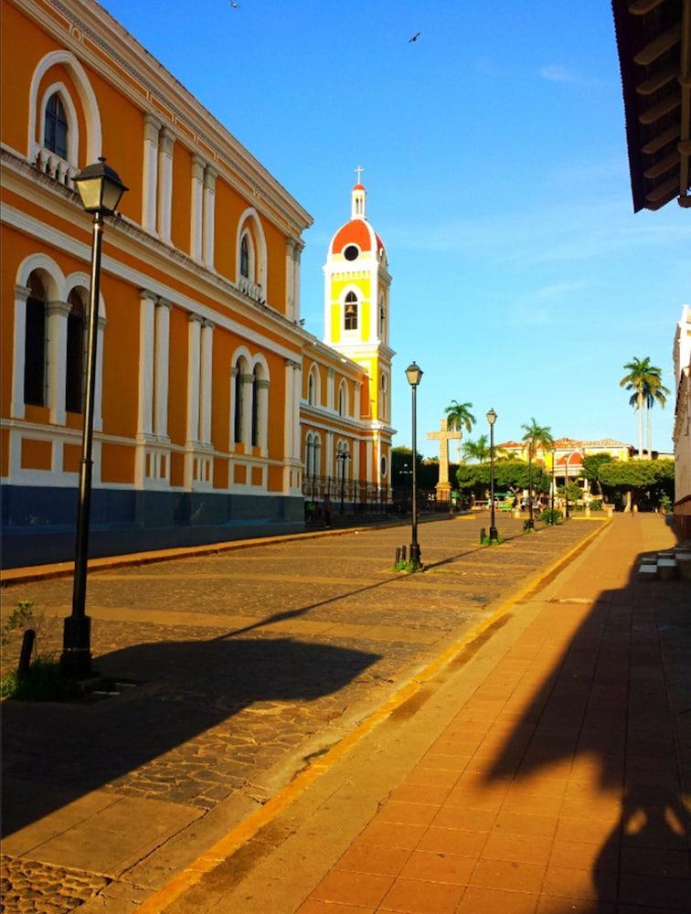 Los Patios Hotel Ґранада Екстер'єр фото
